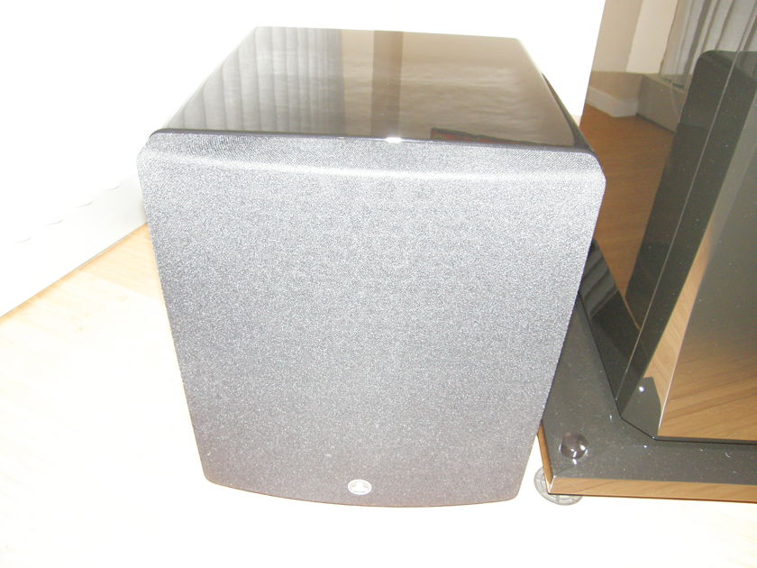 JL Audio F-113 Subwoofer, High Gloss Black, Mint Cond, One Owner, 1 year old, from dealer, OBM, HUGE discount!