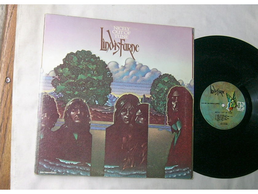 LINDISFARNE - NICELY OUT OF TUNE - - RARE ORIG 1971 LP - DIE CUT COVER - ELEKTRA