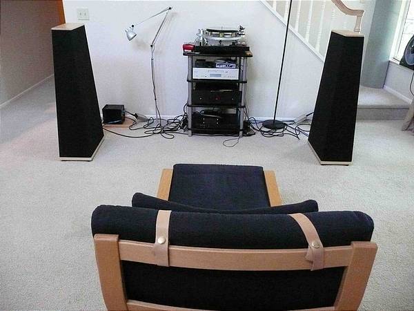 $80 llistening chair, $8k speakers.