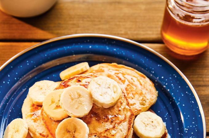 Banana-Oatmeal Pancakes