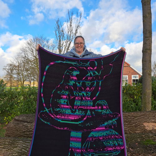 Alice and the Caterpillar | Alice in Wonderland Overlay Mosaic Crochet Blanket