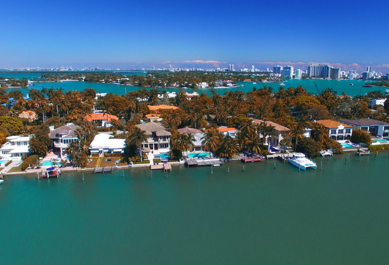Properties For Sale in Sunset Islands
