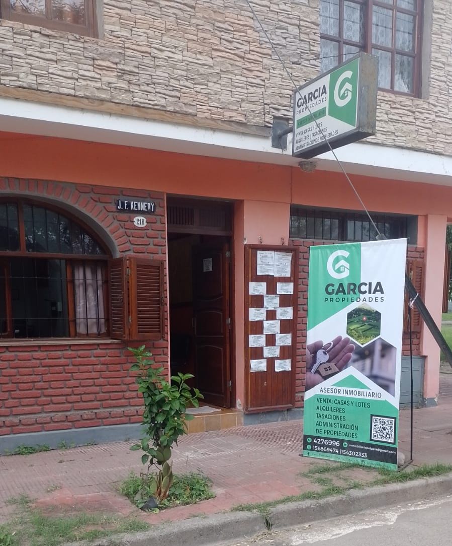 frente de la inmobiliaria garcia propiedades