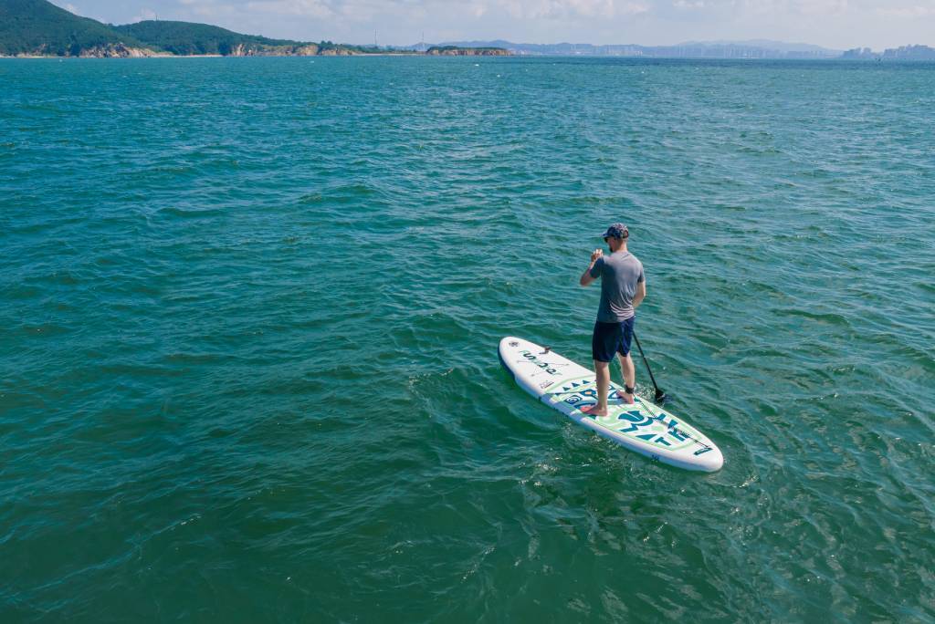 Stand up paddleboarding around Ontario for beginner