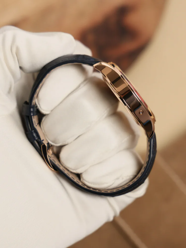 Jaeger-LeCoultre Master Ultra Thin Rose Gold Blue Dial Limited Edition, image 2 Jaeger-LeCoultre Master Ultra Thin Rose Gold Blue Dial Limited Edition, image 2