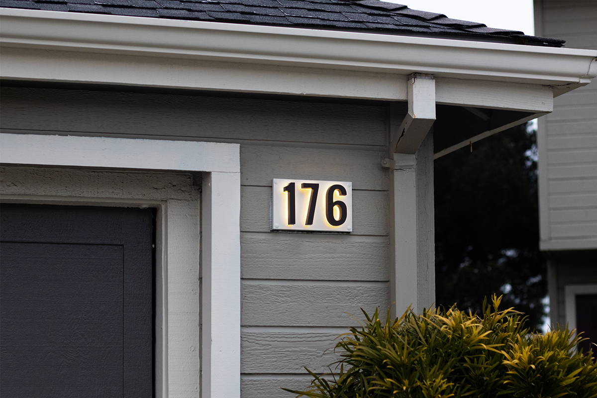 Illuminated address numbers 3
