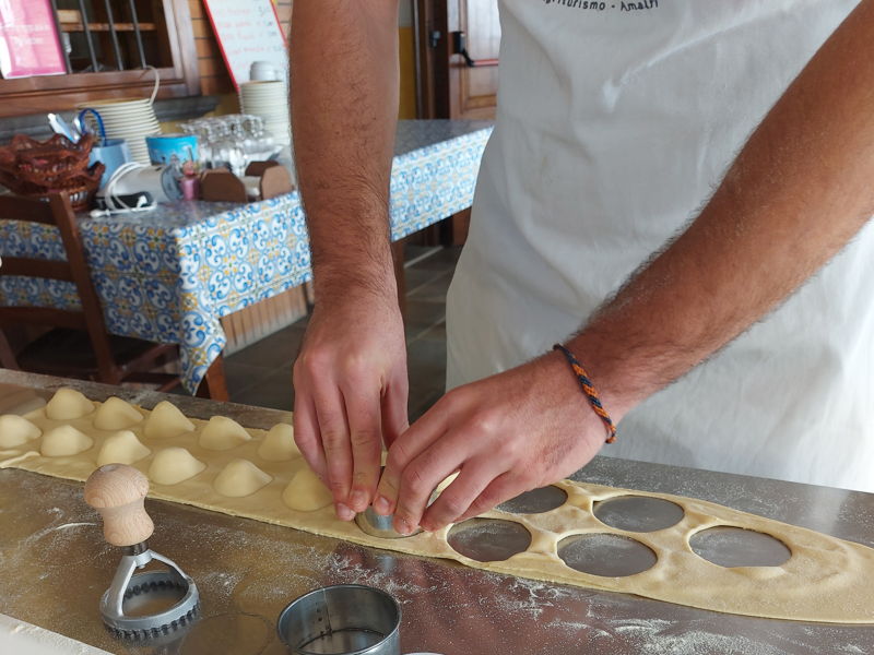 Cursos de cocina Agerola: Clase de cocina sobre pasta fresca y tiramisú. 