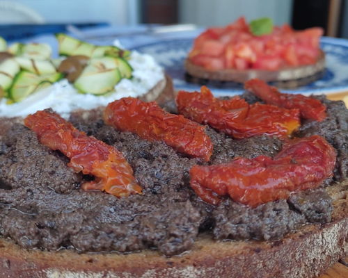 Corsi di cucina Torino: Bruschette alla "Savoiarda"