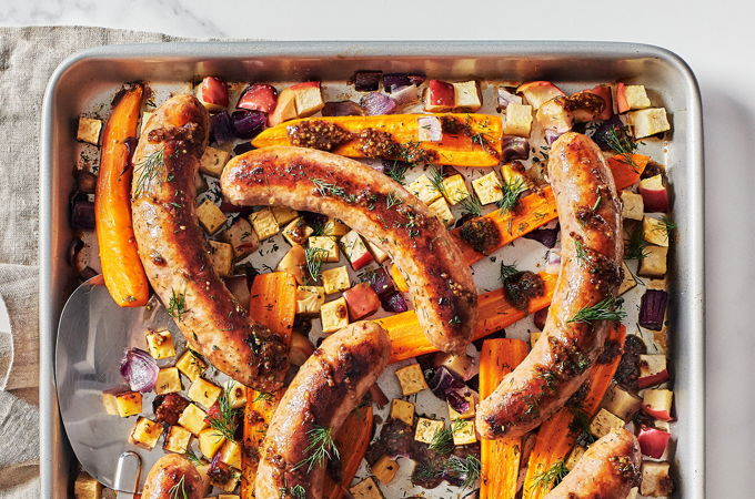 Sausages with Roasted Vegetables and Apples