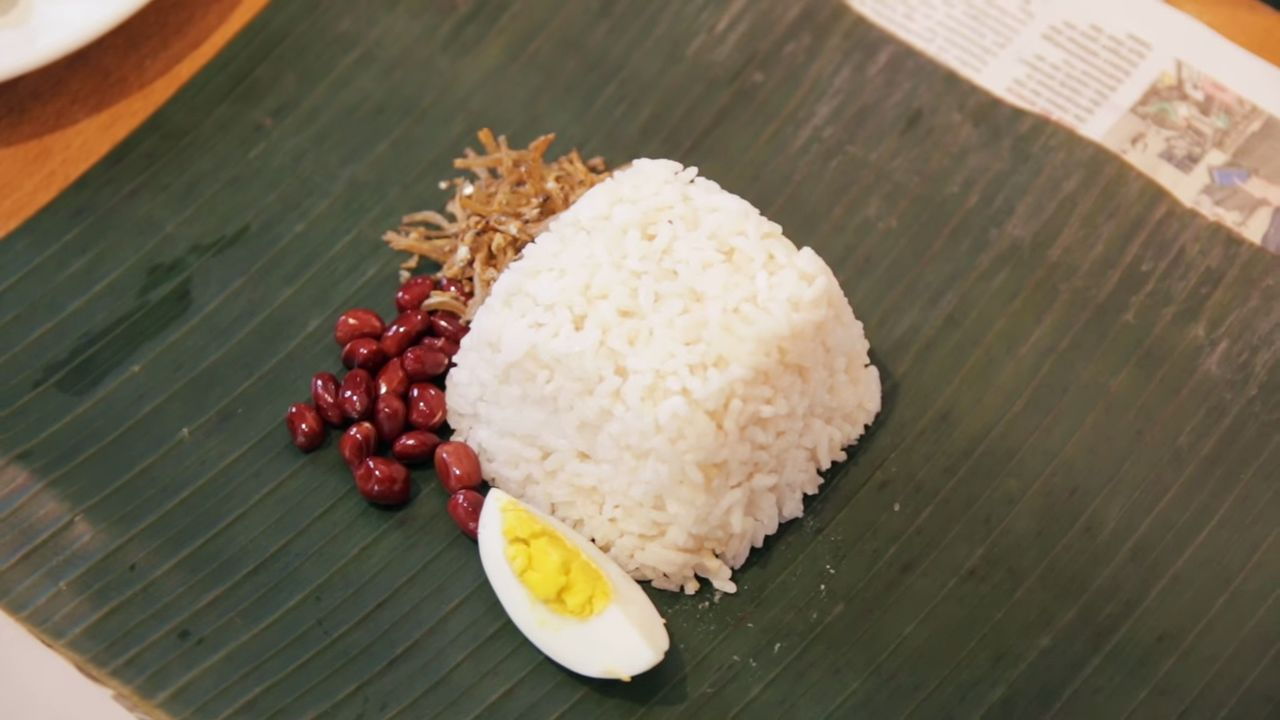 Nasi Lemak In Banana Leaf Southeast Asian Recipes Nyonya Cooking