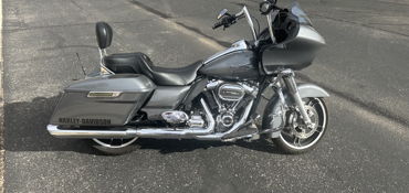 2021 HARLEY-DAVIDSON ROAD GLIDE motorcycle for rent near Tucson, AZ