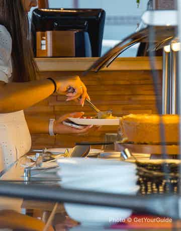 Enjoy a delicious brunch on board