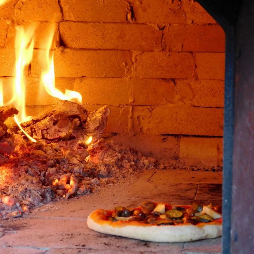Home restaurants Porto Mantovano: Culinary experience on pizza