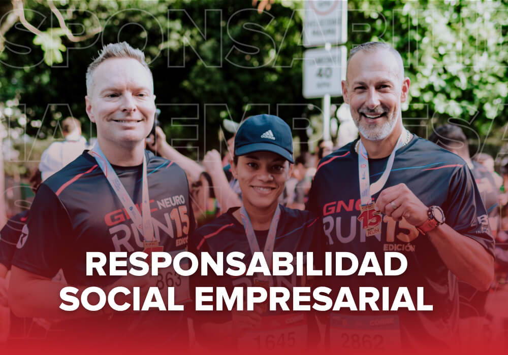responsabilidad social - grupo de personas alegres luego de obtener su medalla por participar en la carrera