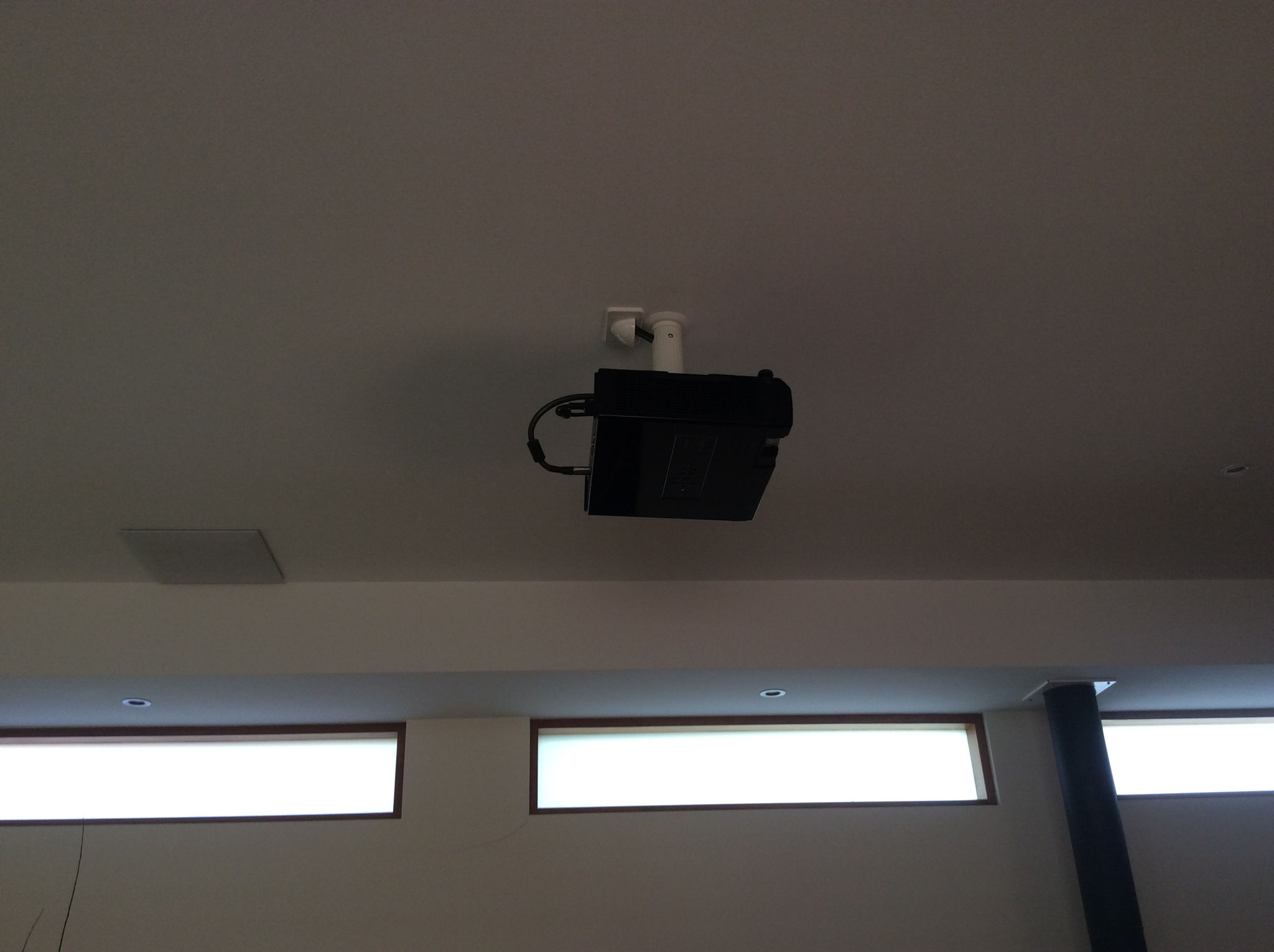 Sharp xz15000 HD projector