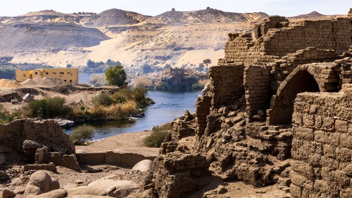 Elephantine Island, located in the Nile River near Aswan, Egypt, boasts a rich and multifaceted history that spans thousands of years