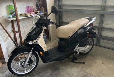 2020 PIAGGIO LIBERTY 50 motorcycle for rent near Orlando, FL