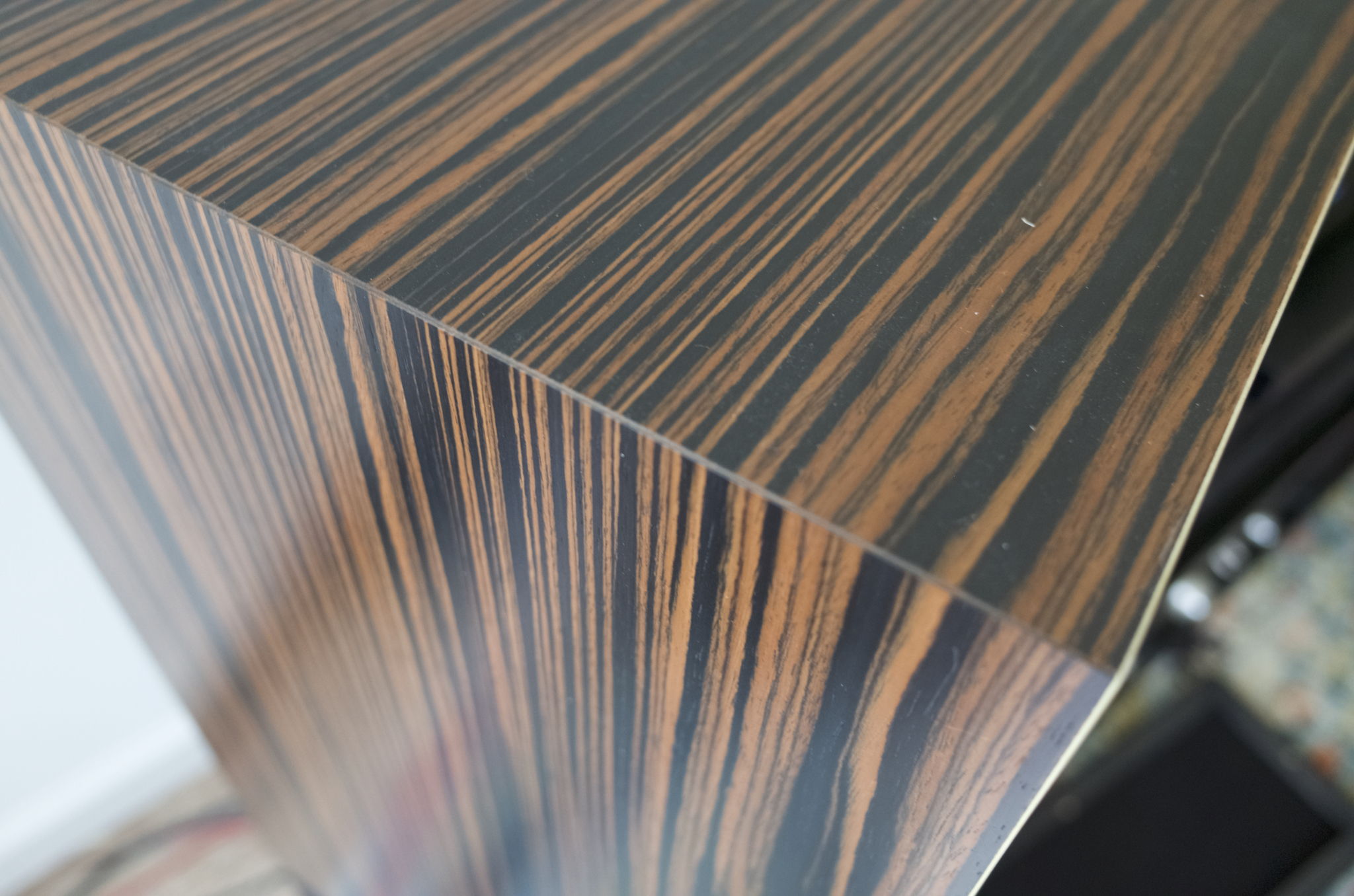 Louis does great work: Macassar Ebony veneer (speck is my contribution)