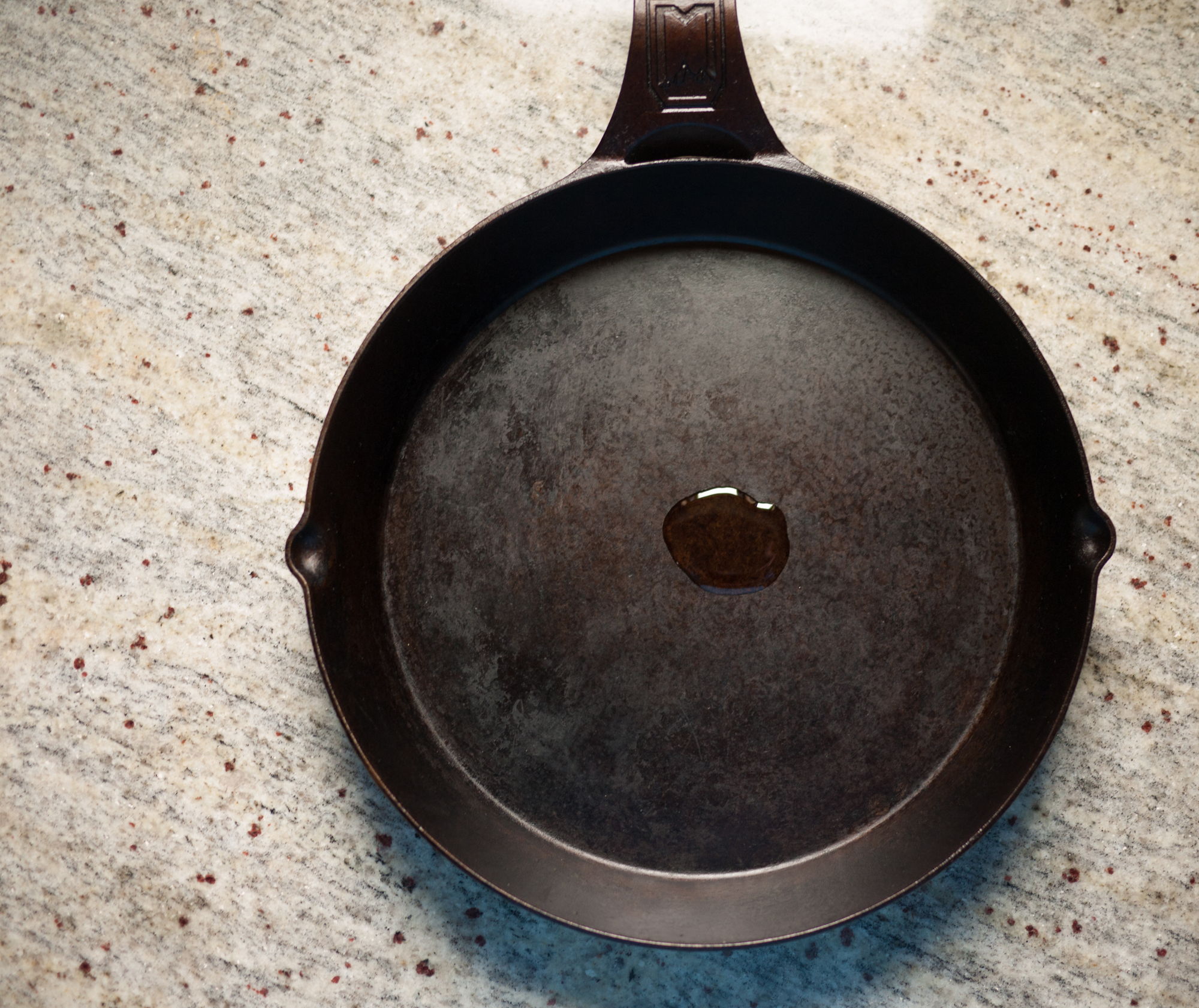 Cleaning and Seasoning Cast Iron Skillets – Can't Stay Out of the Kitchen