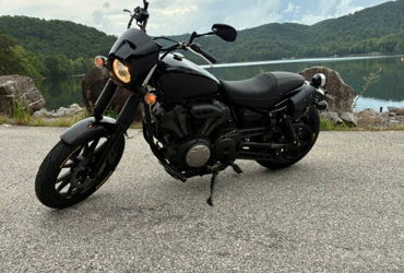 2015 YAMAHA BOLT R-SPEC motorcycle for rent near Rockford, TN