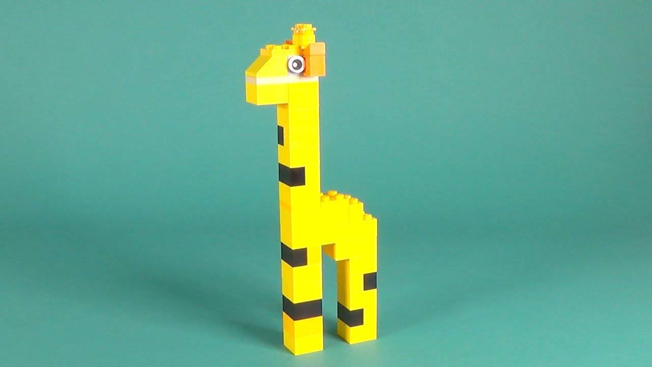  LEGO Giraffe