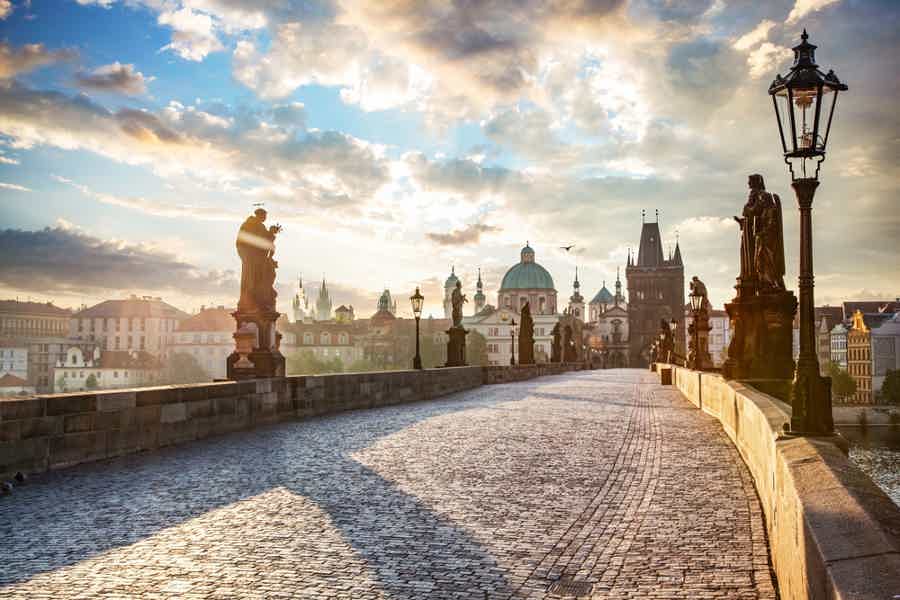 Prague: 2.5 Hours Guided City Bike Tour - photo 5