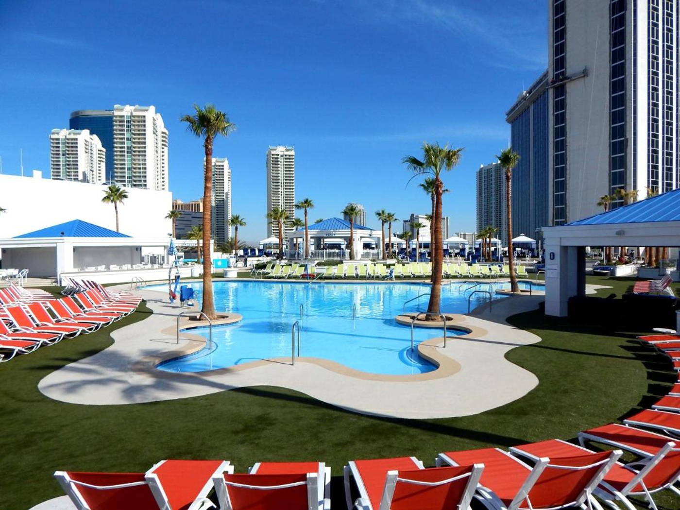 Westgate Pool and Cabanas Las Vegas