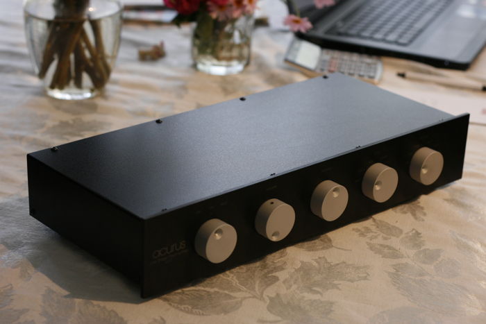 Acurus  LS11 Linestage Preamp