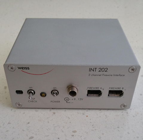 Weiss INT 202 Firewire to SPDIF Converter