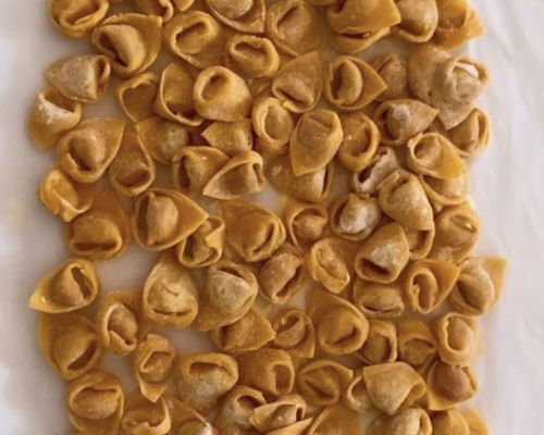 Corsi di cucina Lecce: Scopri i segreti del tortellino 