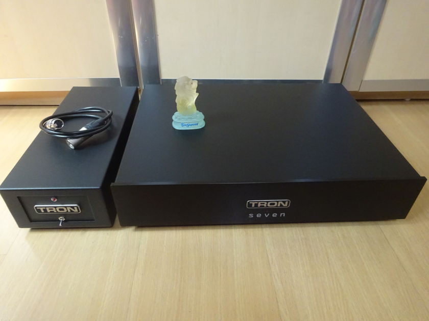 Tron Seven Utimate Phono  with separate power supply (rare) - Free Shipping