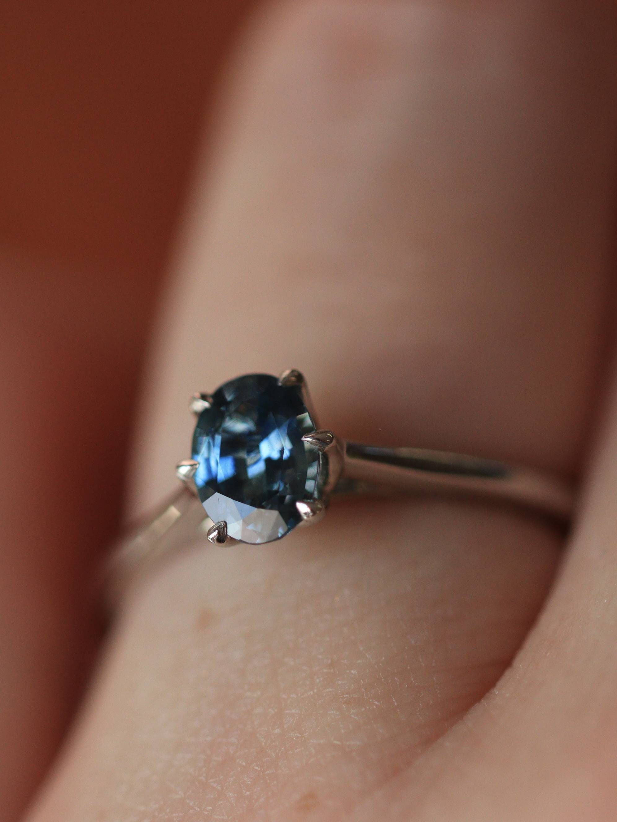 Oval sapphire