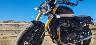 2025 TRIUMPH SPEED TWIN 1200 RS motorcycle for rent near Longmont, CO