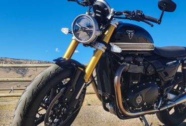 2025 TRIUMPH SPEED TWIN 1200 RS motorcycle for rent near Longmont, CO