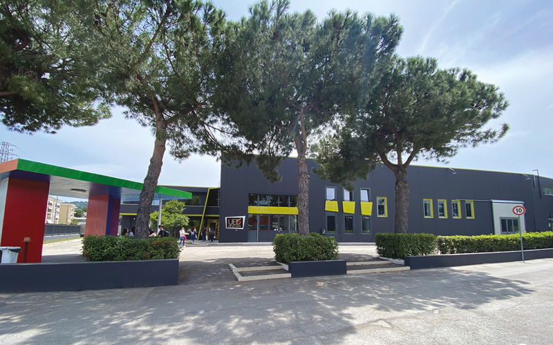 https://ucarecdn.com/1e3784b8-164a-4b40-81a5-ef6e3e7d09b4/ cover