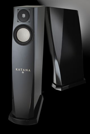 Gemme Audio Katana V1, beautiful piano black lacquer finish