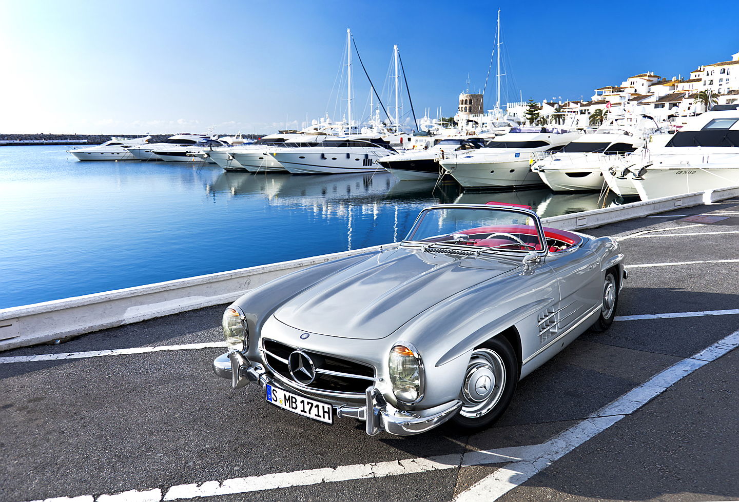 Marbella Turismo - Luxury, fashion and fancy cars in Puerto Banús