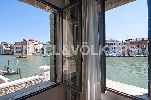  Venezia
- residenza-smeraldo-grand-canal (2).jpg