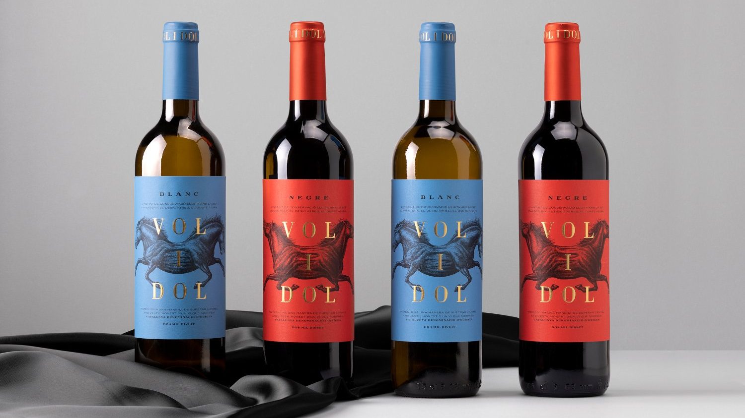 The Richness Of This Wine Label Stands Out Dieline Design Branding