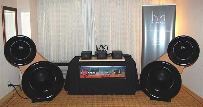 Picture from Rocky Mountain Audio Fest where the same DAC was demonstrated. Mine is just the same and in excellent (almost new) condition.