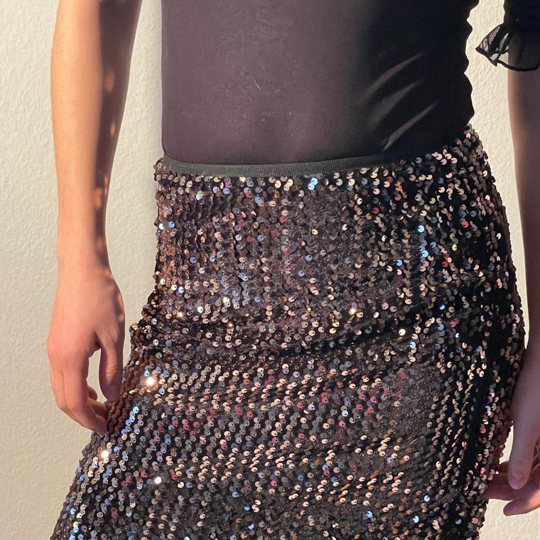 Glittery sequin skirt