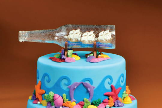 Ship in a bottle cake, ocean cake with isomalt bottle