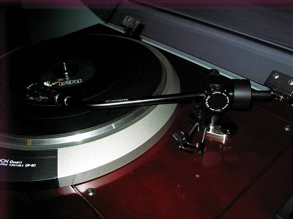 Fidelity Research FR64 Black Limited 003