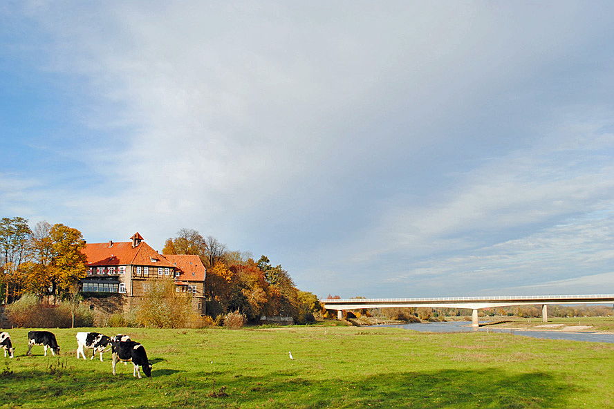  Minden
- schloss-außenansicht