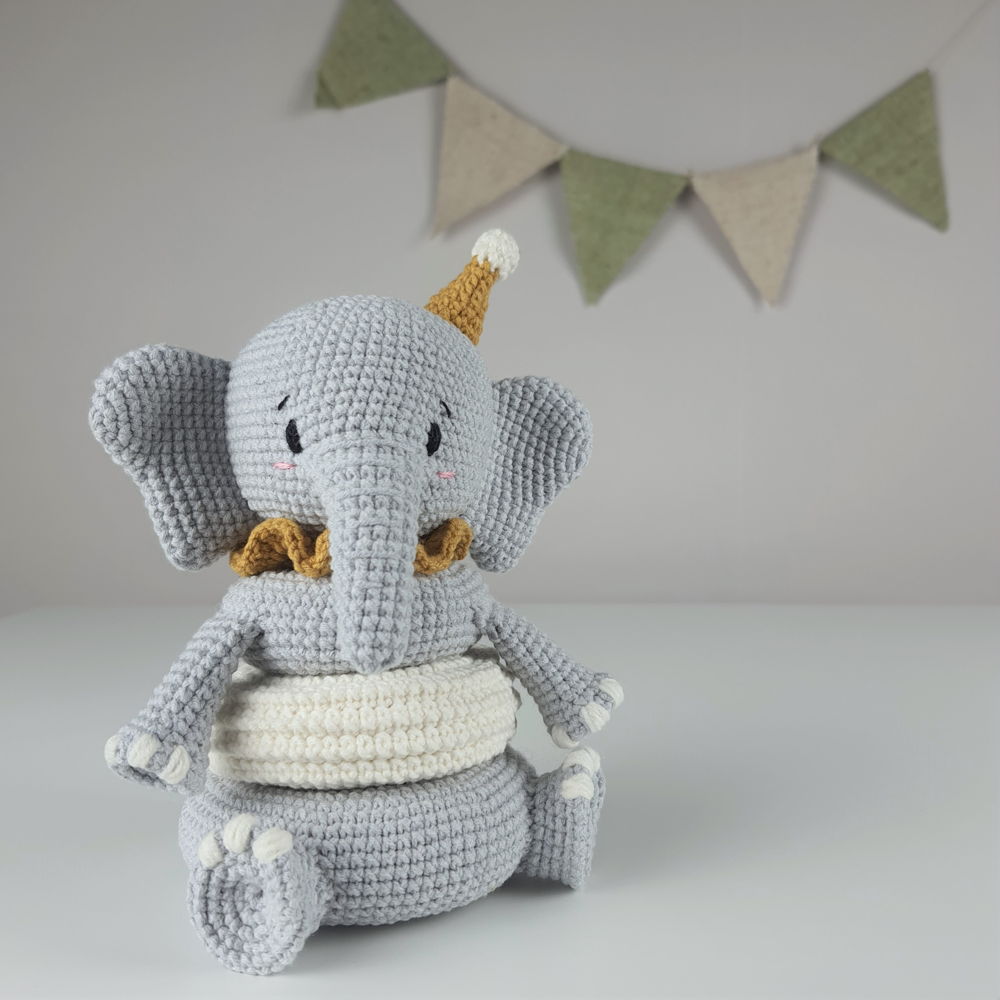 Stacking toy Elephant