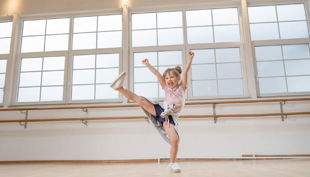 tanzstudios nett friends dancing