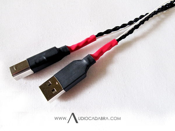 Audiocadabra Ultimus2 Solid-Core Silver USB Cable Mkll (With 5v Power Cable Isolated). Image for illustration purpose only. The Ultimus2 is an all white color cable.