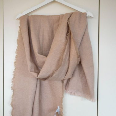  Soft and cozy scarf in peach pink