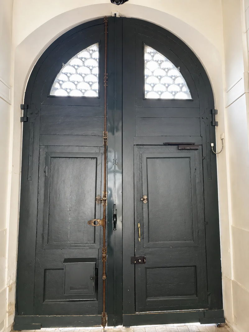 Sécurisation d'une porte d'entrée en ferronnerie