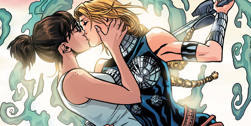 Valkyrie and Annabelle kissing in the middle of a battle.